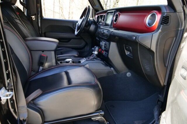 2020 Jeep Wrangler Unlimited Rubicon 4X4 / Sky One Roof / Steel Bumper Group! High Point NC