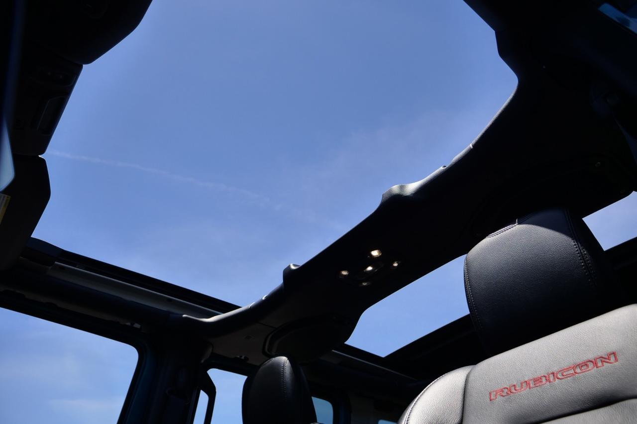 2020 Jeep Wrangler Unlimited Rubicon 4X4 / Sky One Roof / Steel Bumper Group! Lincolnton NC