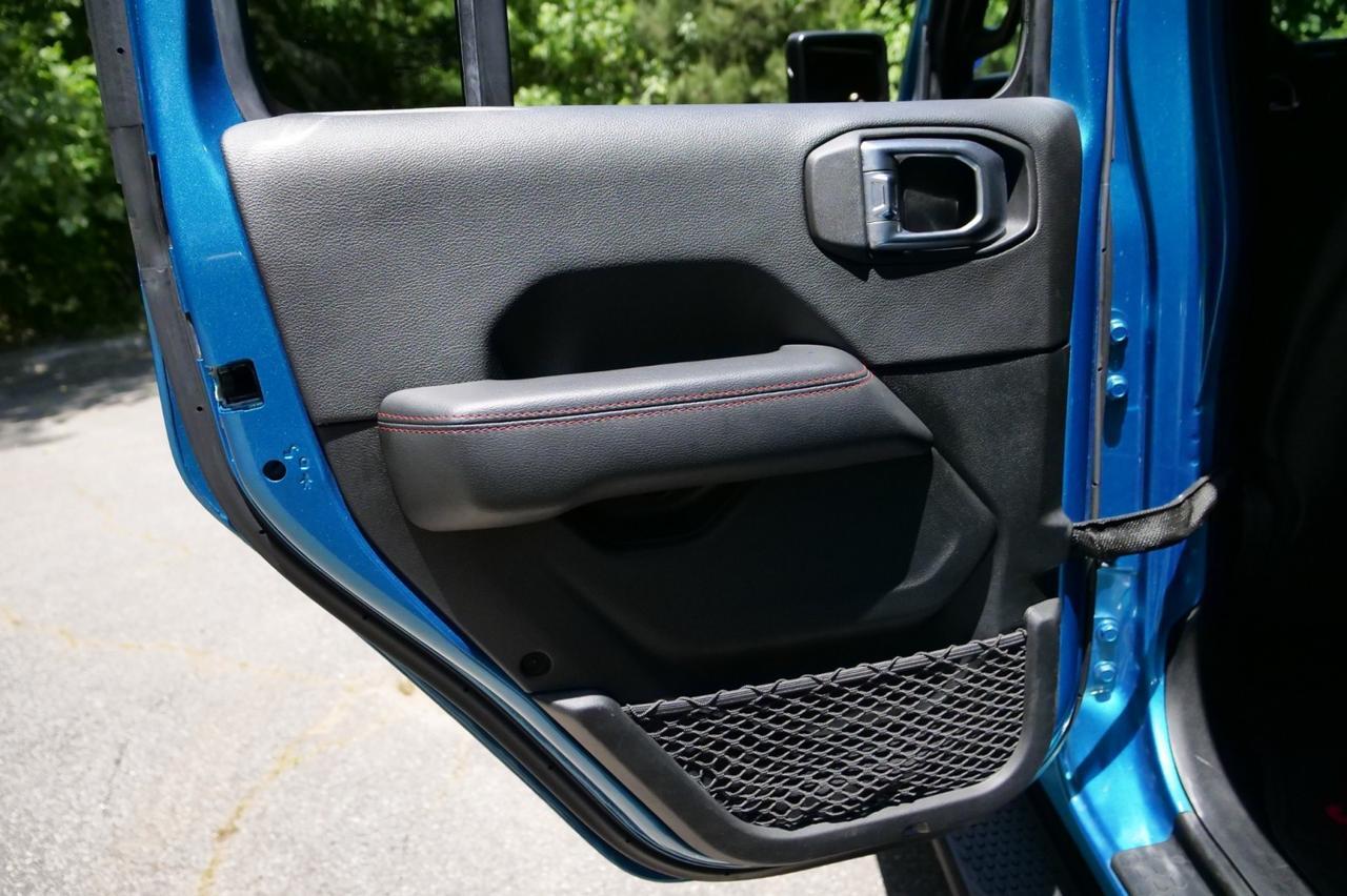 2020 Jeep Wrangler Unlimited Rubicon 4X4 / Sky One Roof / Steel Bumper Group! Lincolnton NC