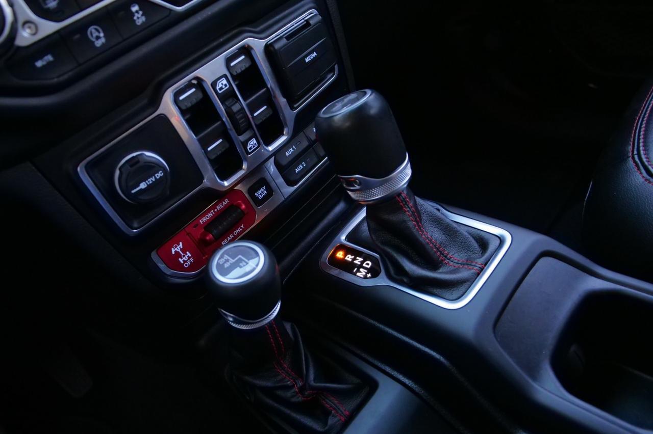 2020 Jeep Wrangler Unlimited Rubicon 4X4 / Sky One Roof / Steel Bumper Group! Lincolnton NC