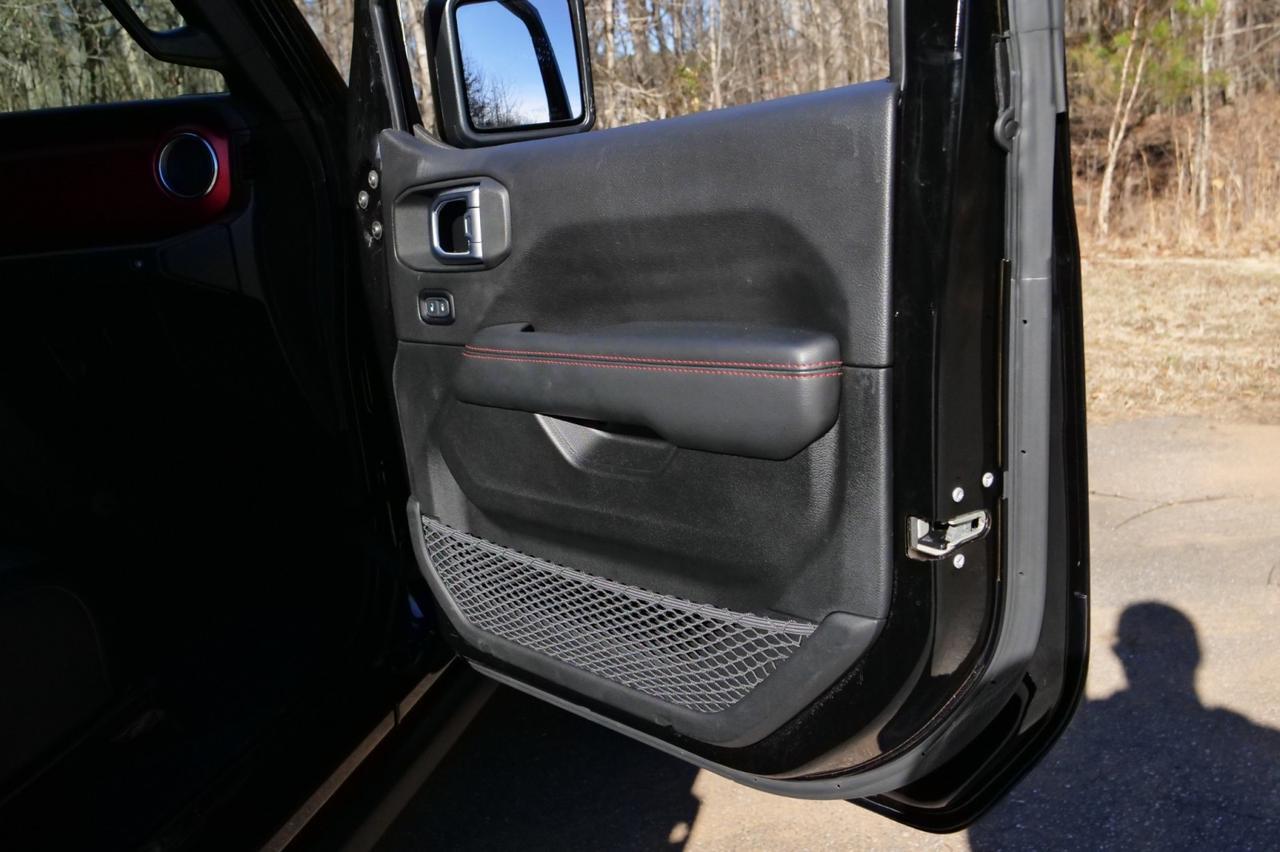 2020 Jeep Wrangler Unlimited Rubicon 4X4 / Sky One Roof / Steel Bumper Group! Lincolnton NC