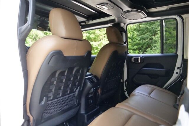 2020 Jeep Wrangler Unlimited Rubicon 4X4 / Sky One Top / Steel Bumpers & More! High Point NC