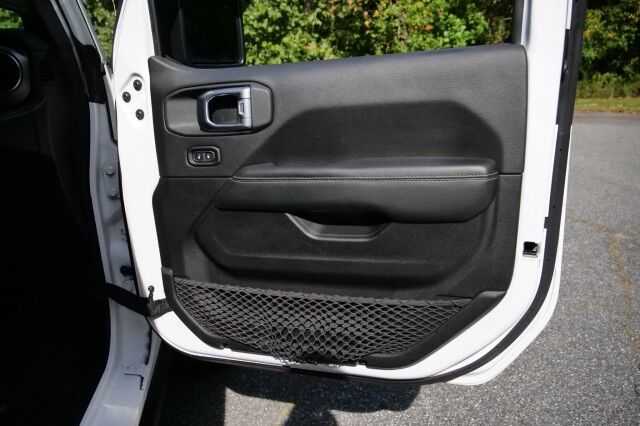 2020 Jeep Wrangler Unlimited Rubicon 4X4 / Sky One Top / Steel Bumpers & More! High Point NC