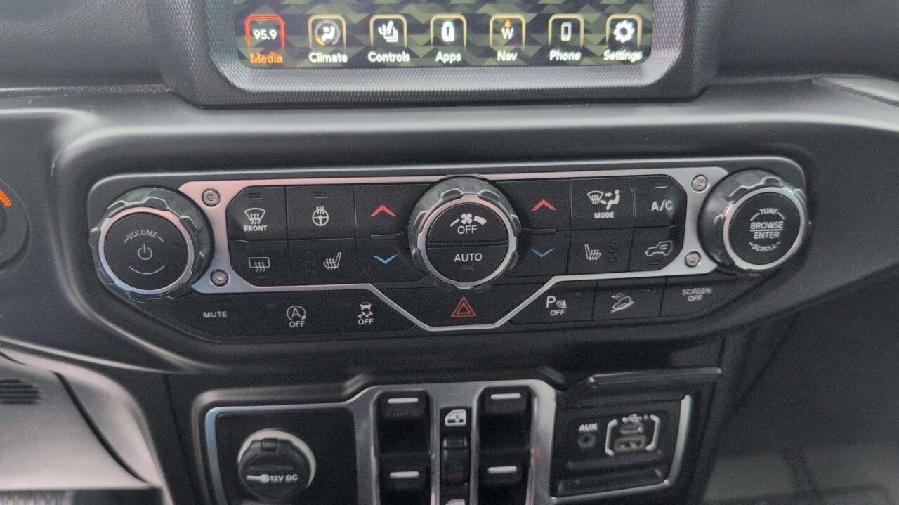 2020 Jeep Wrangler Unlimited Sahara 4x4 4dr SUV Lake Orion MI