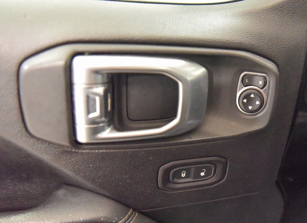 2020 Jeep Wrangler Unlimited Sahara Akron OH