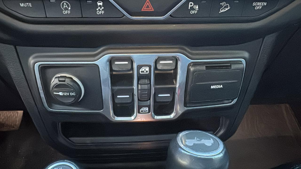 2020 Jeep Wrangler Unlimited Sahara Altitude  Selma TX