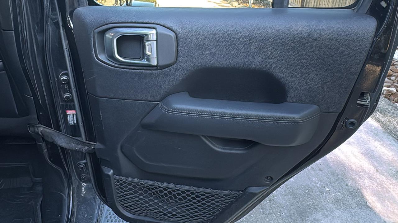 2020 Jeep Wrangler Unlimited Sahara Altitude  Selma TX