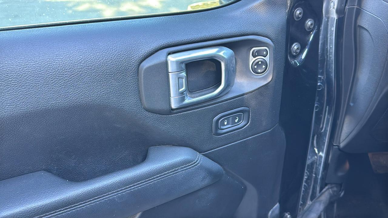 2020 Jeep Wrangler Unlimited Sahara Altitude  Selma TX