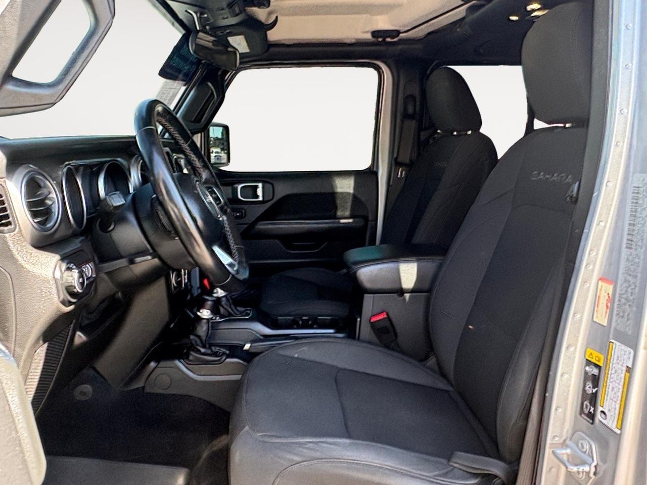 2020 Jeep Wrangler Unlimited Sahara, LIFTED, TUBULAR SIDE STEPS, FENDER FLARES, HARD TOP, APPLE CARPLAY/ANDROID AUTO, BACKUP CAMERA WITH PARKING SENSORS, REMOTE START, LOW MILES, CLEAN CARFAX, WRANGLE YOUR DRIVE!