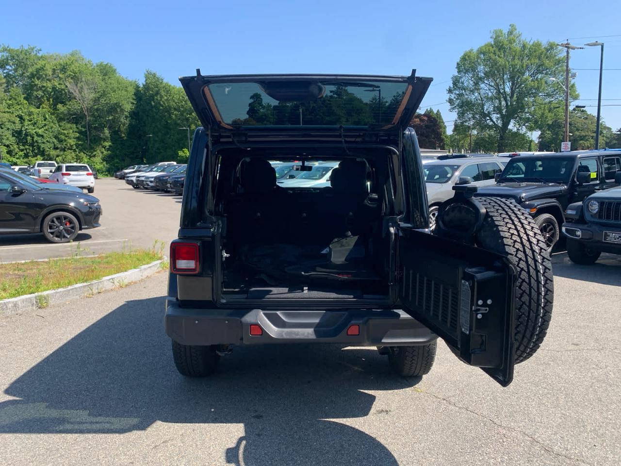 2020 Jeep Wrangler Unlimited Sahara Dartmouth MA