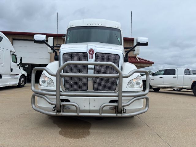 2020 Kenworth T680 .