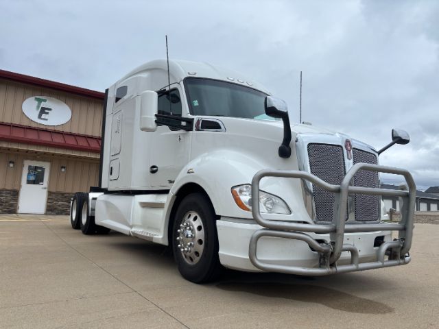 2020 Kenworth T680 .