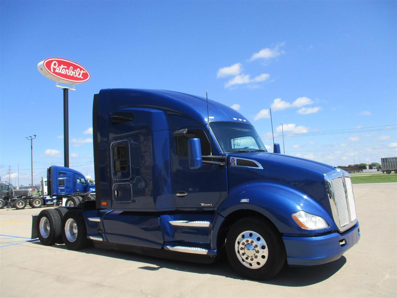2020 Kenworth T680 76&quot; Raised Roof Fargo ND