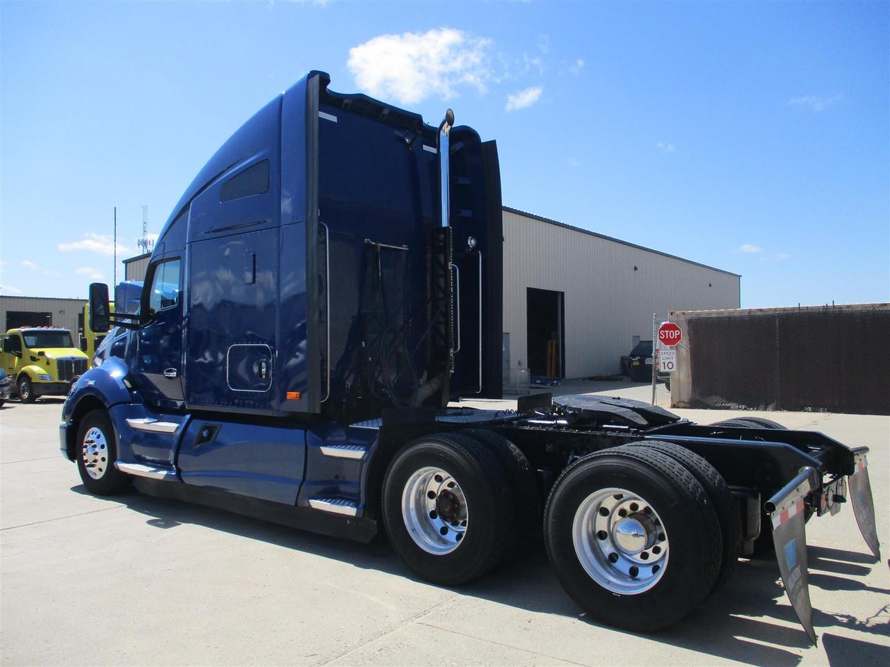 2020 Kenworth T680 76&quot; Raised Roof Fargo ND