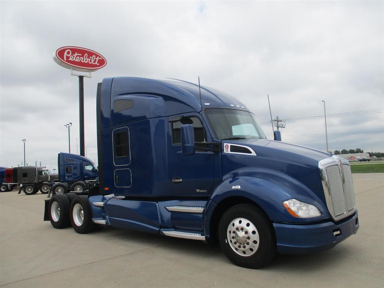 2020 Kenworth T680 76&quot; Raised Roof Fargo ND