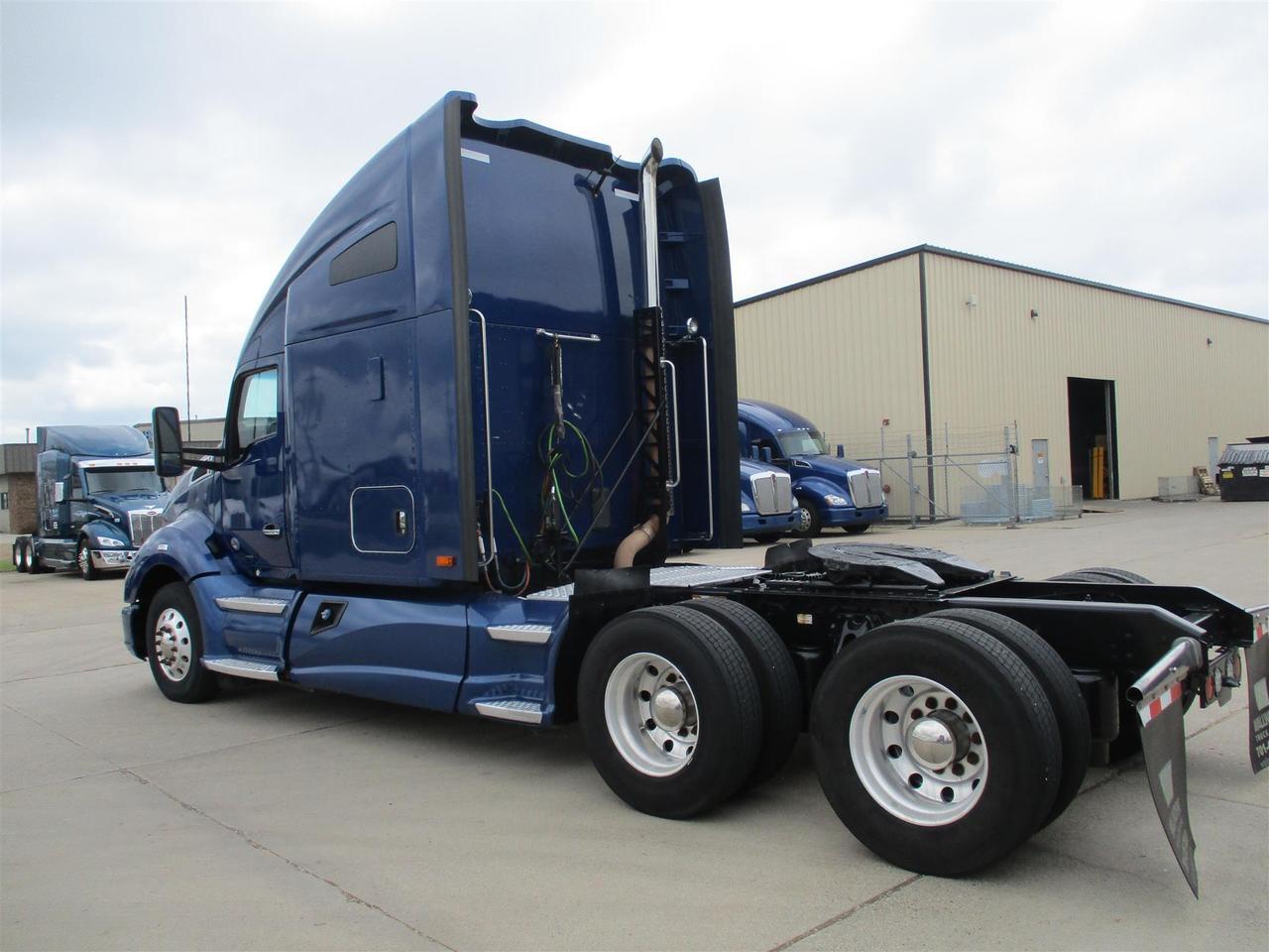 2020 Kenworth T680 76&quot; Raised Roof Fargo ND