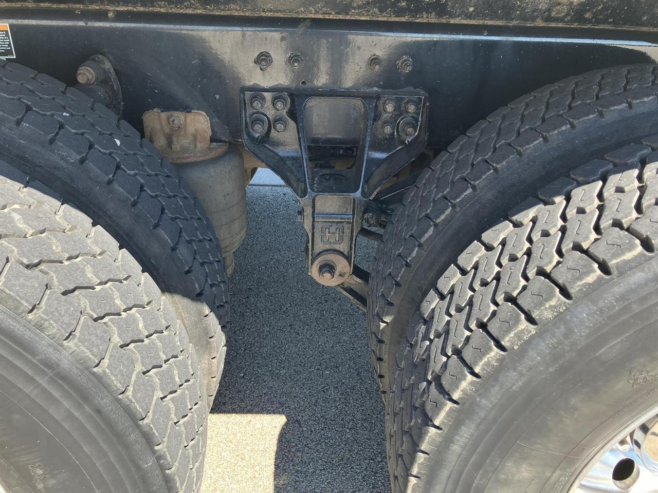 2020 Kenworth T880 in Rochester, MN — photo 6