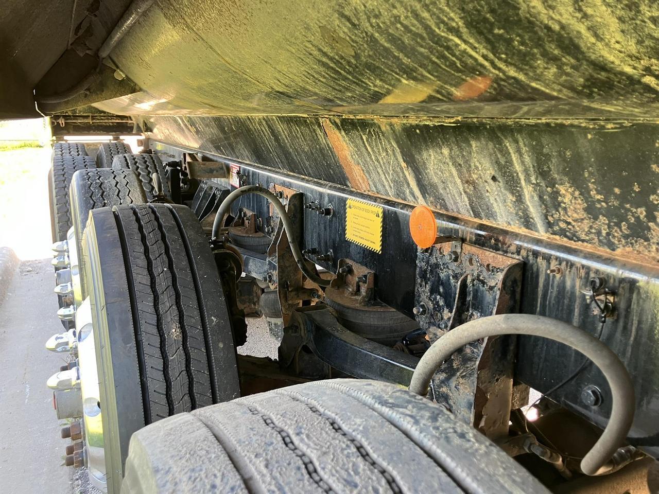 2020 Kenworth T880 in Rochester, MN — photo 8