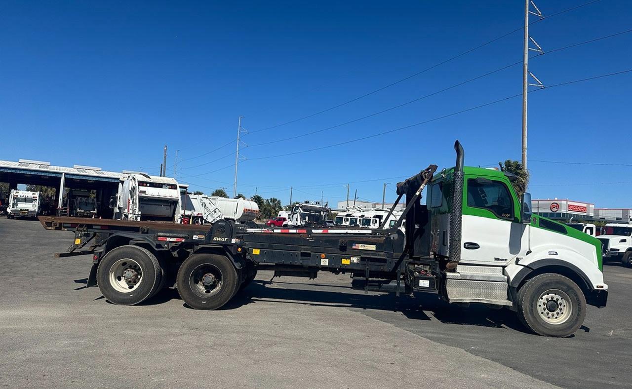 2020 Kenworth T880 75,000 lb American Roll-Off Truck Tampa FL