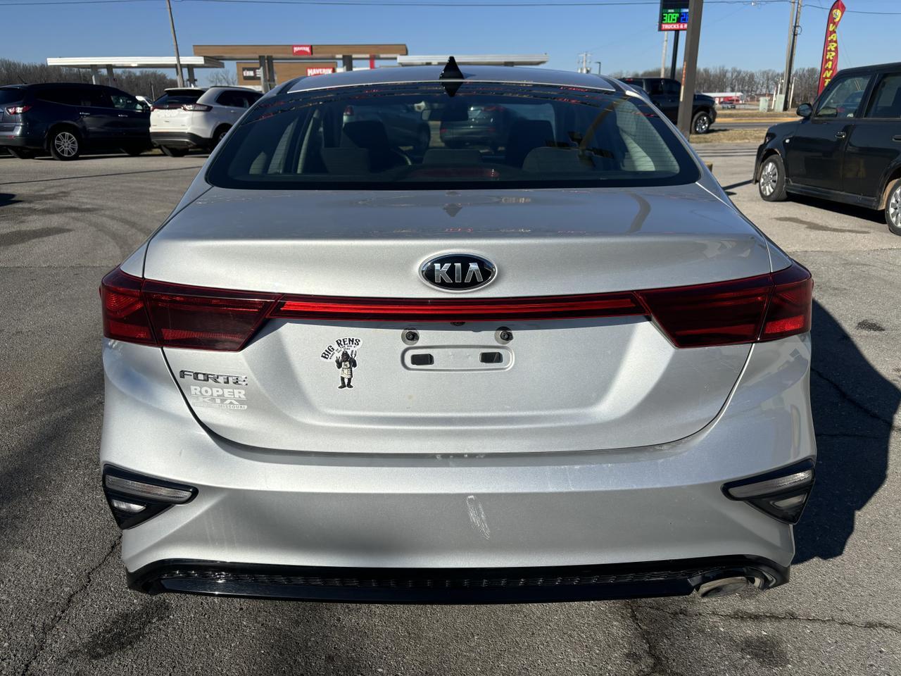 2020 Kia Forte LXS Sedan 4D Aurora MO