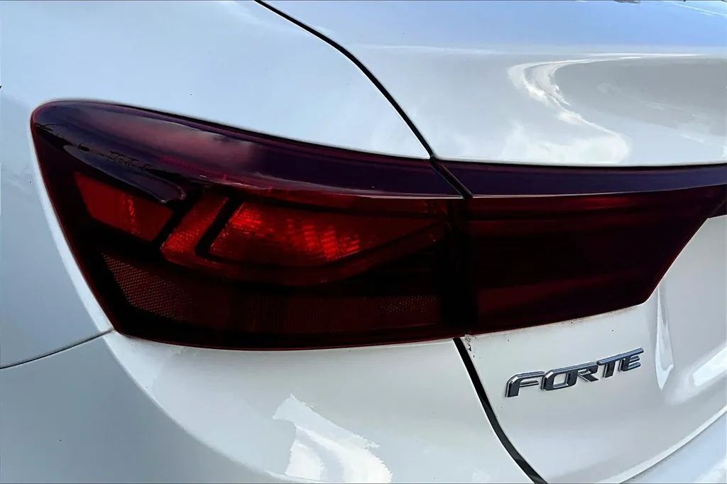 2020 Kia Forte LXS Sedan 4D Maitland FL