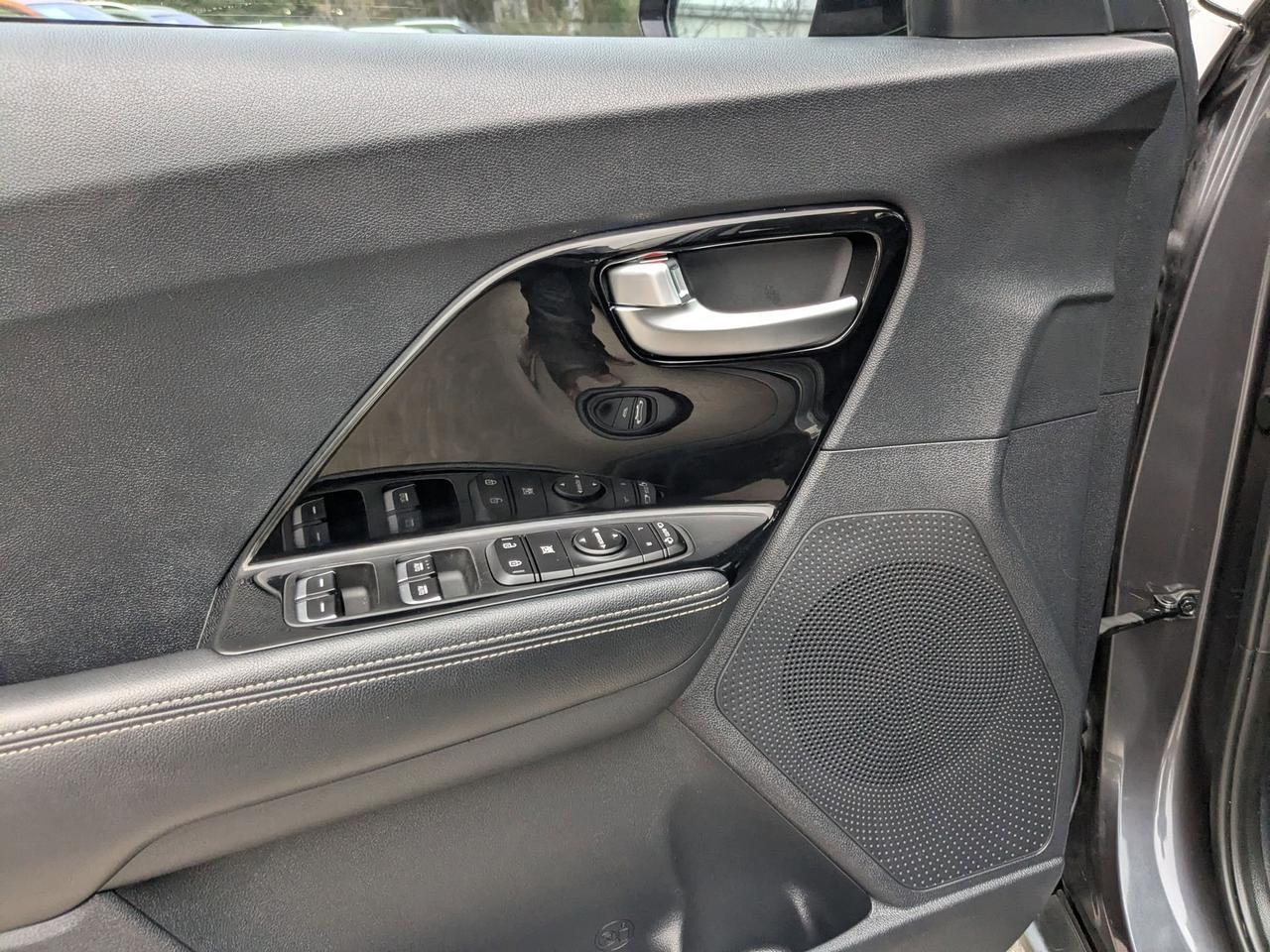 2020 Kia Niro Plug-In Hybrid EX San Antonio TX