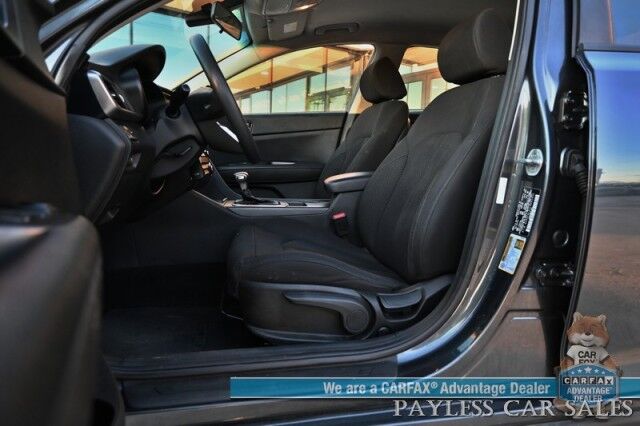 2020 Kia Optima LX / Back Up Camera / Blind Spot Alert / Lane Departure Alert / Apple CarPlay & Android Auto / Cruise Control / Aux & USB Jacks / Air Conditioning / Alloy Wheels / New Tires / 32 MPG Anchorage AK