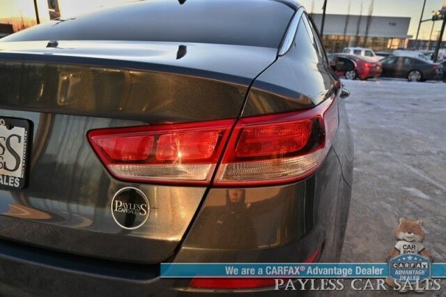 2020 Kia Optima LX / Back Up Camera / Blind Spot Alert / Lane Departure Alert / Apple CarPlay & Android Auto / Cruise Control / Aux & USB Jacks / Air Conditioning / Alloy Wheels / New Tires / 32 MPG Anchorage AK