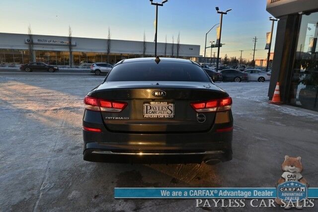 2020 Kia Optima LX / Back Up Camera / Blind Spot Alert / Lane Departure Alert / Apple CarPlay & Android Auto / Cruise Control / Aux & USB Jacks / Air Conditioning / Alloy Wheels / New Tires / 32 MPG Anchorage AK