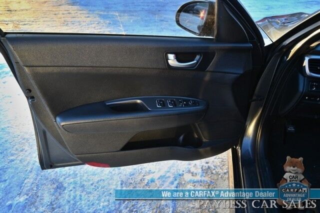 2020 Kia Optima LX / Back Up Camera / Blind Spot Alert / Lane Departure Alert / Apple CarPlay & Android Auto / Cruise Control / Aux & USB Jacks / Air Conditioning / Alloy Wheels / New Tires / 32 MPG Anchorage AK