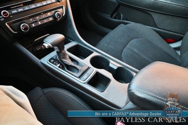 2020 Kia Optima LX / Back Up Camera / Blind Spot Alert / Lane Departure Alert / Apple CarPlay & Android Auto / Cruise Control / Aux & USB Jacks / Air Conditioning / Alloy Wheels / New Tires / 32 MPG Anchorage AK