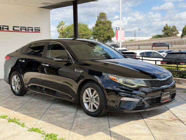 2020 Kia Optima LX 163,243 mi.