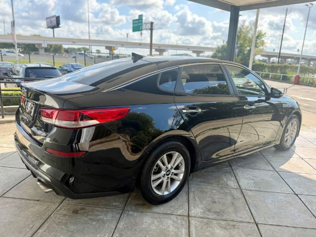 2020 Kia Optima LX 163,243 mi.