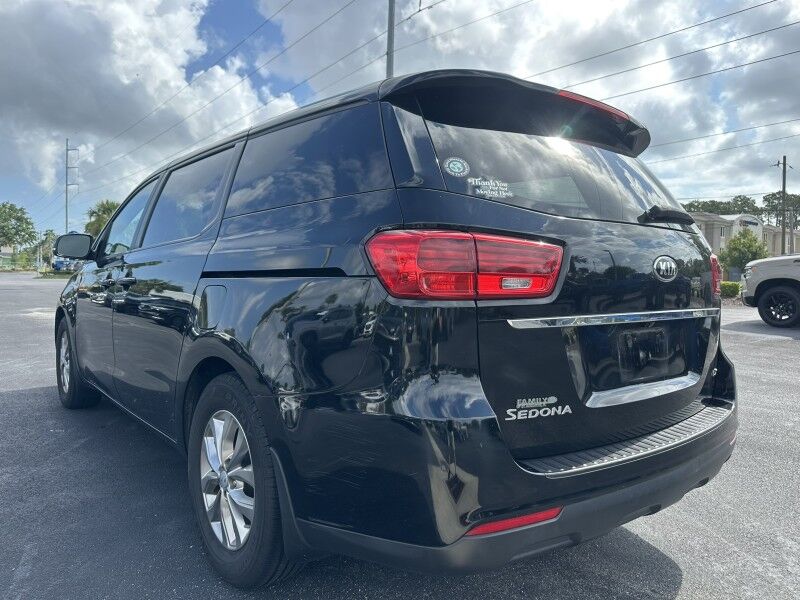 2020 Kia Sedona LX