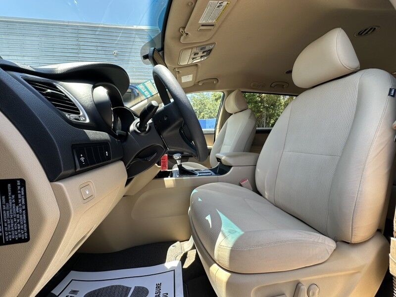 2020 Kia Sedona LX Jacksonville FL