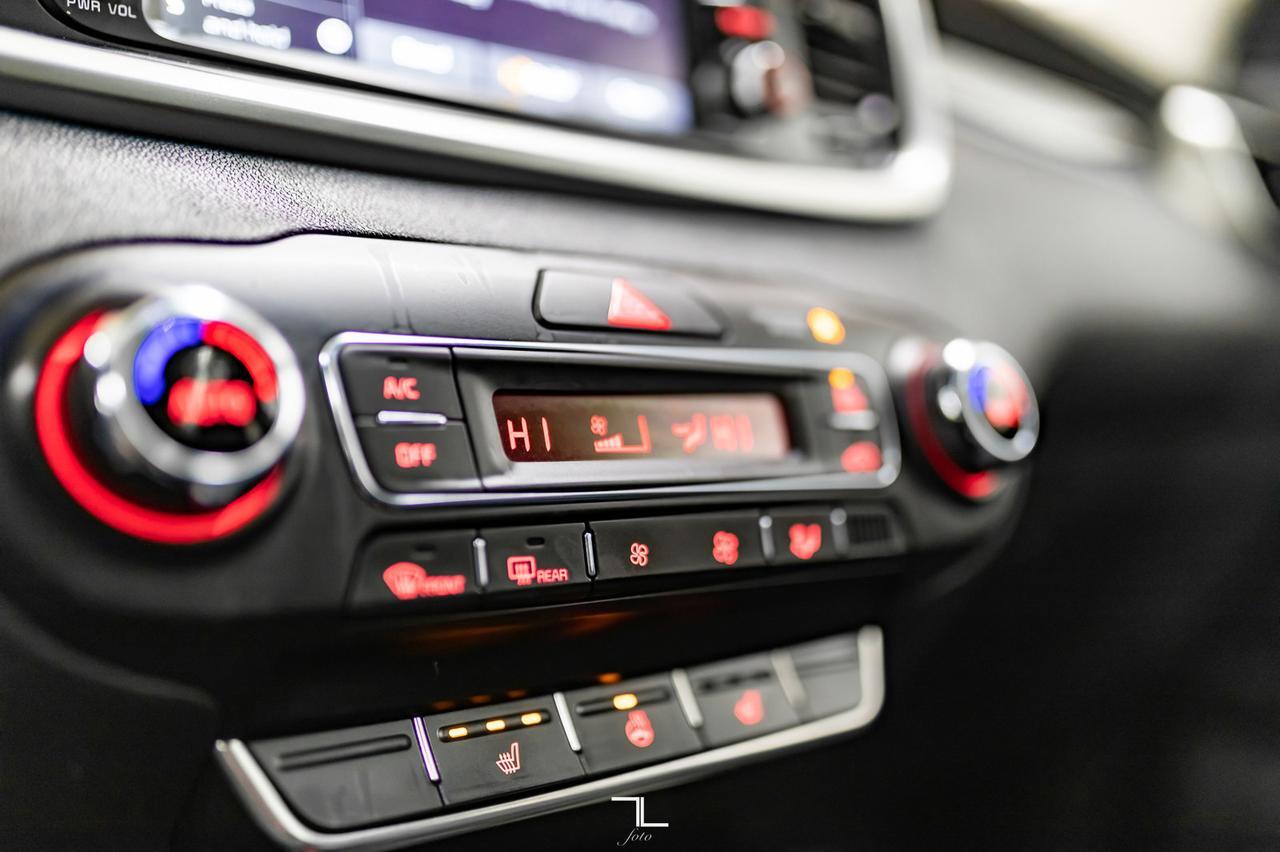 2020 Kia Sorento AWD EX Leather Roof Nav BCam Red Deer AB