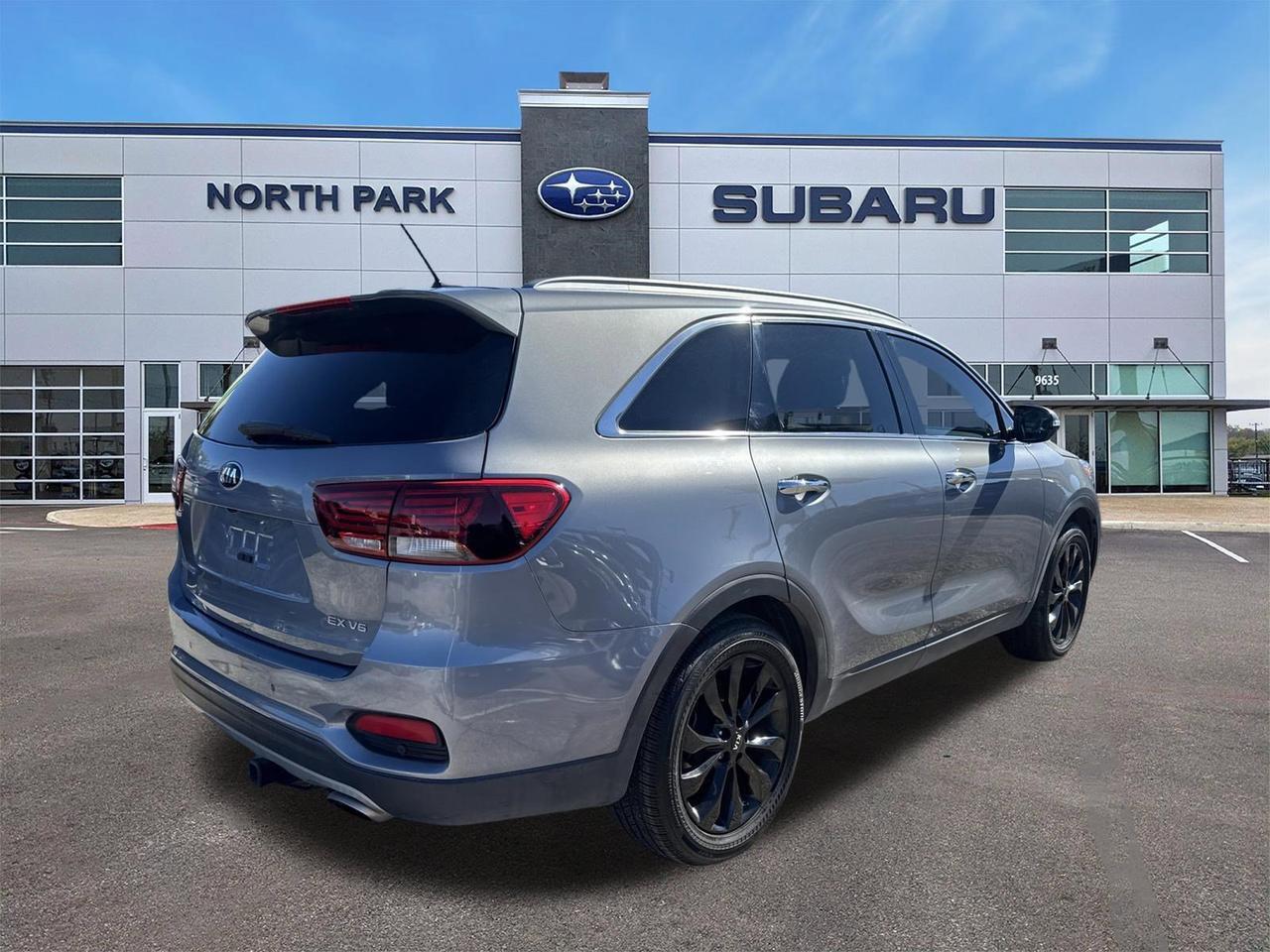 2020 Kia Sorento EX V6