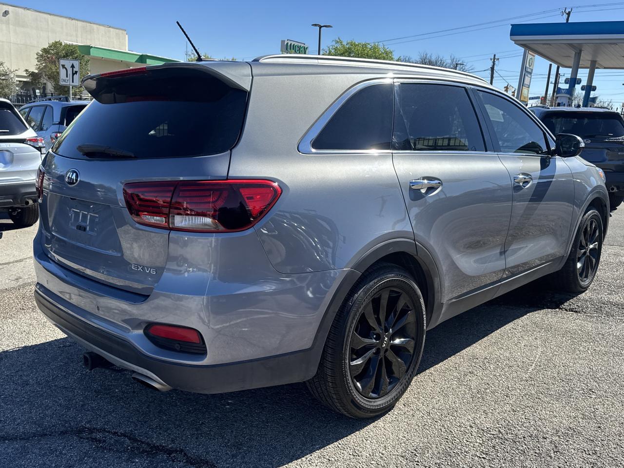 2020 Kia Sorento EX V6