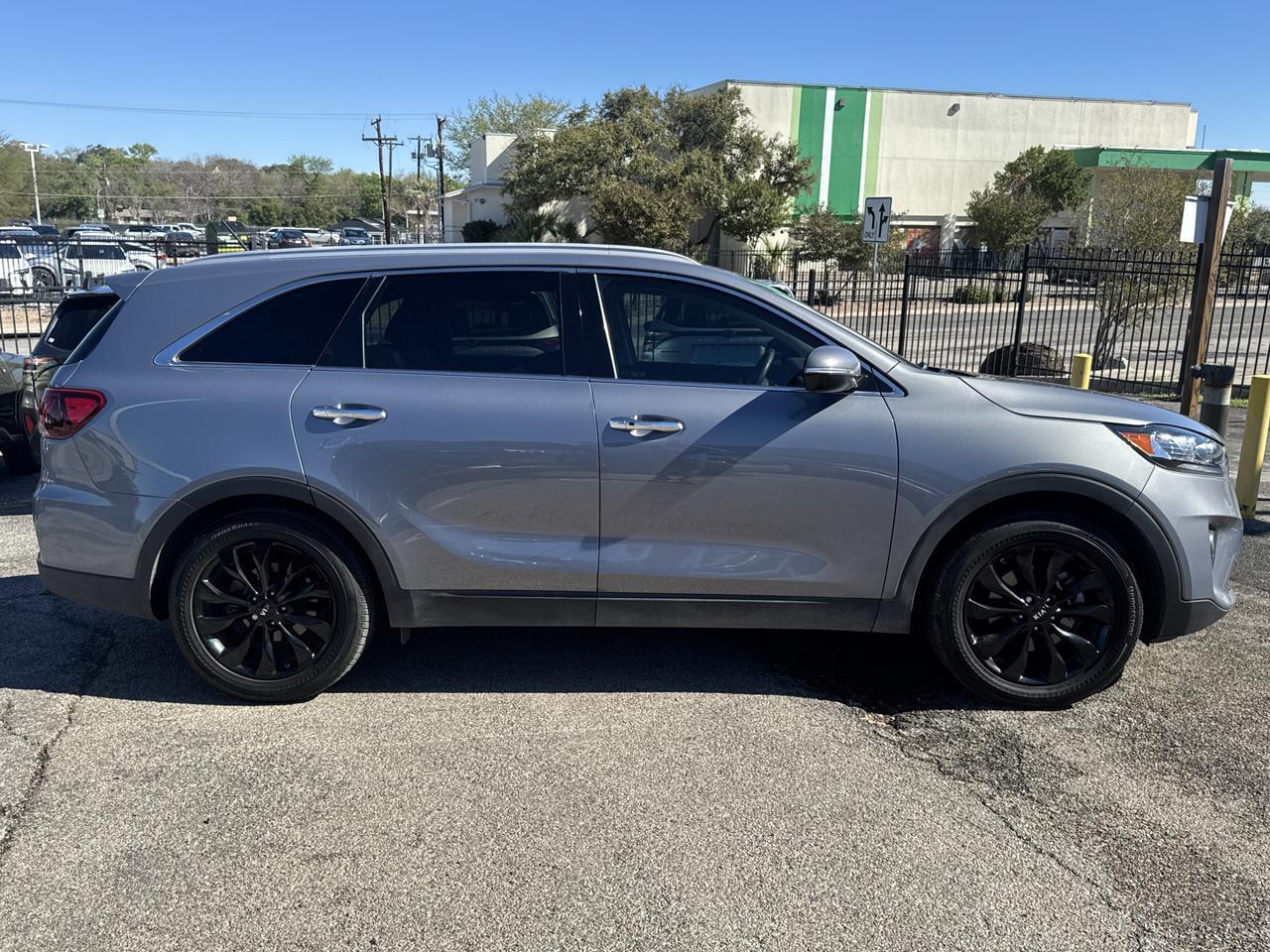 2020 Kia Sorento EX V6