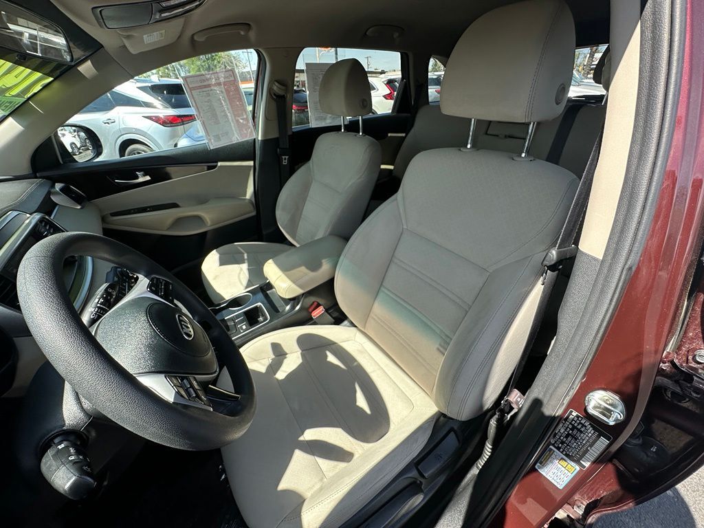 2020 Kia Sorento LX