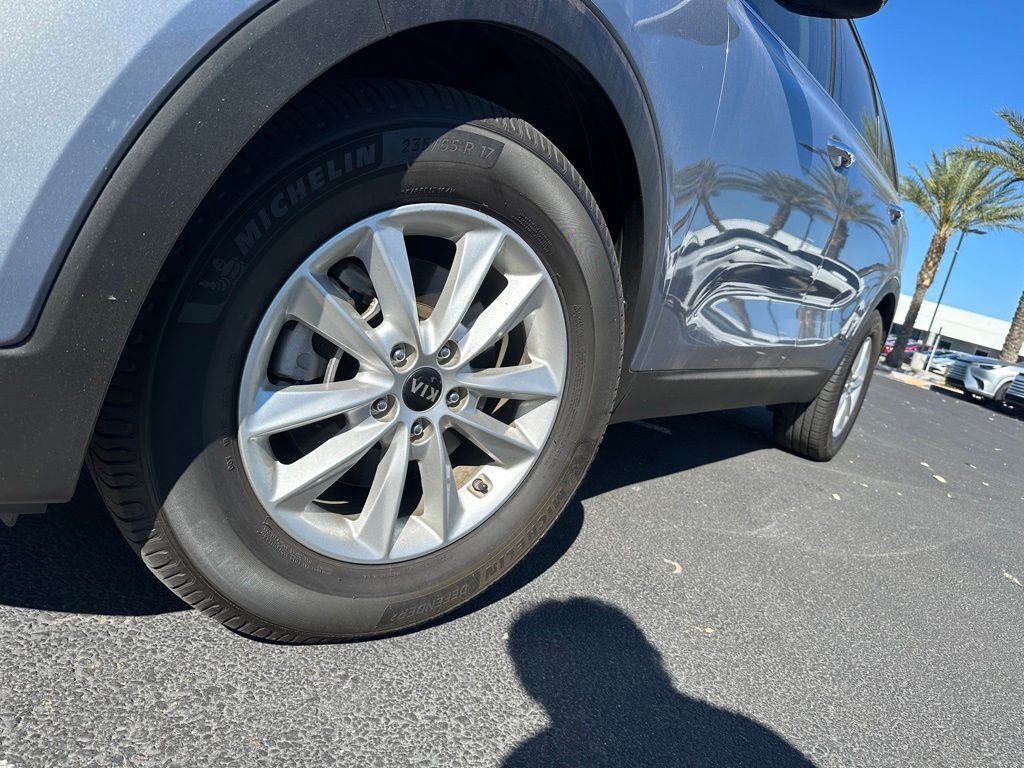 2020 Kia Sorento LX