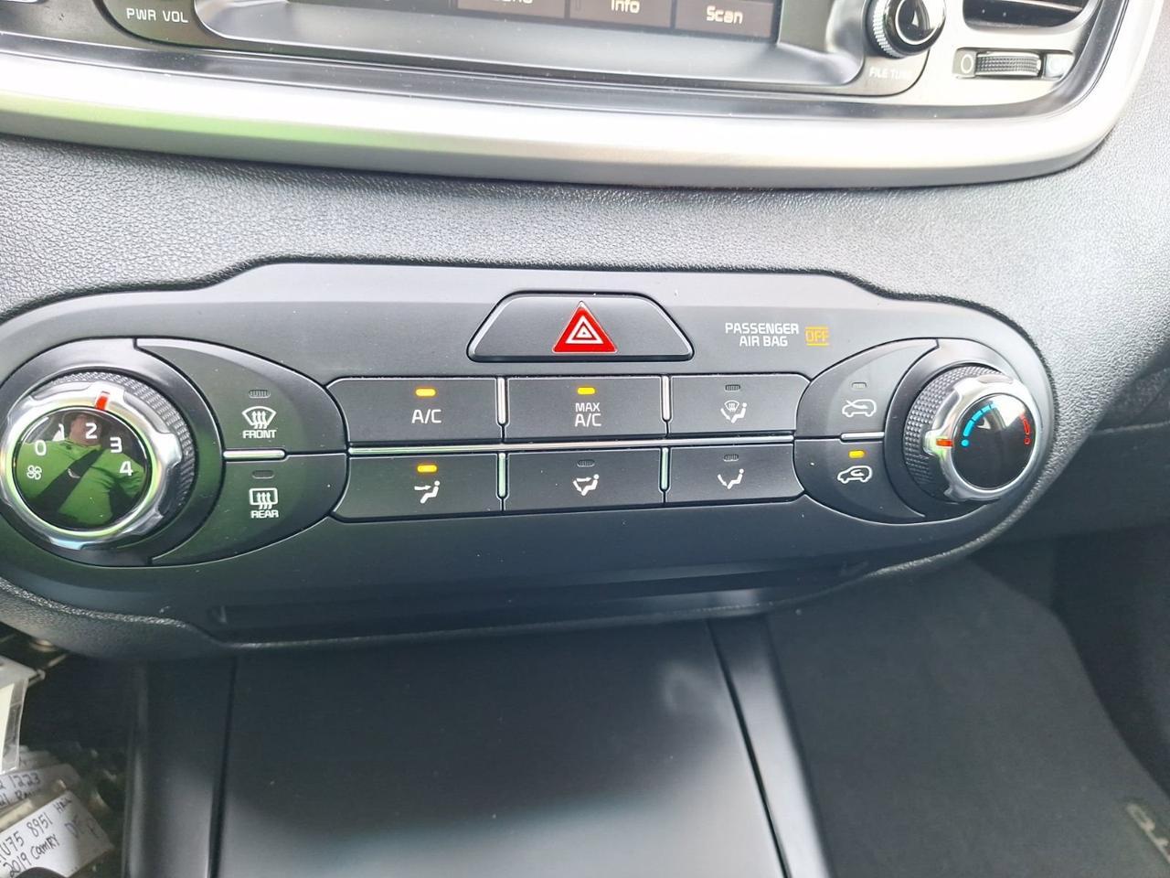 2020 Kia Sorento LX V6 Hurst TX