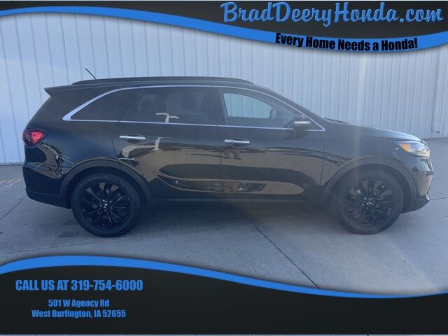 Used 2020 Kia Sorento S with VIN 5XYPG4A57LG703055 for sale in West Burlington, IA