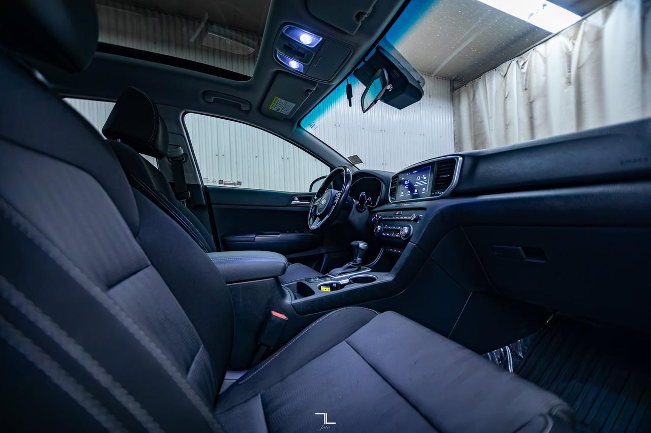 2020 Kia Sportage AWD EX Roof BCam Red Deer AB
