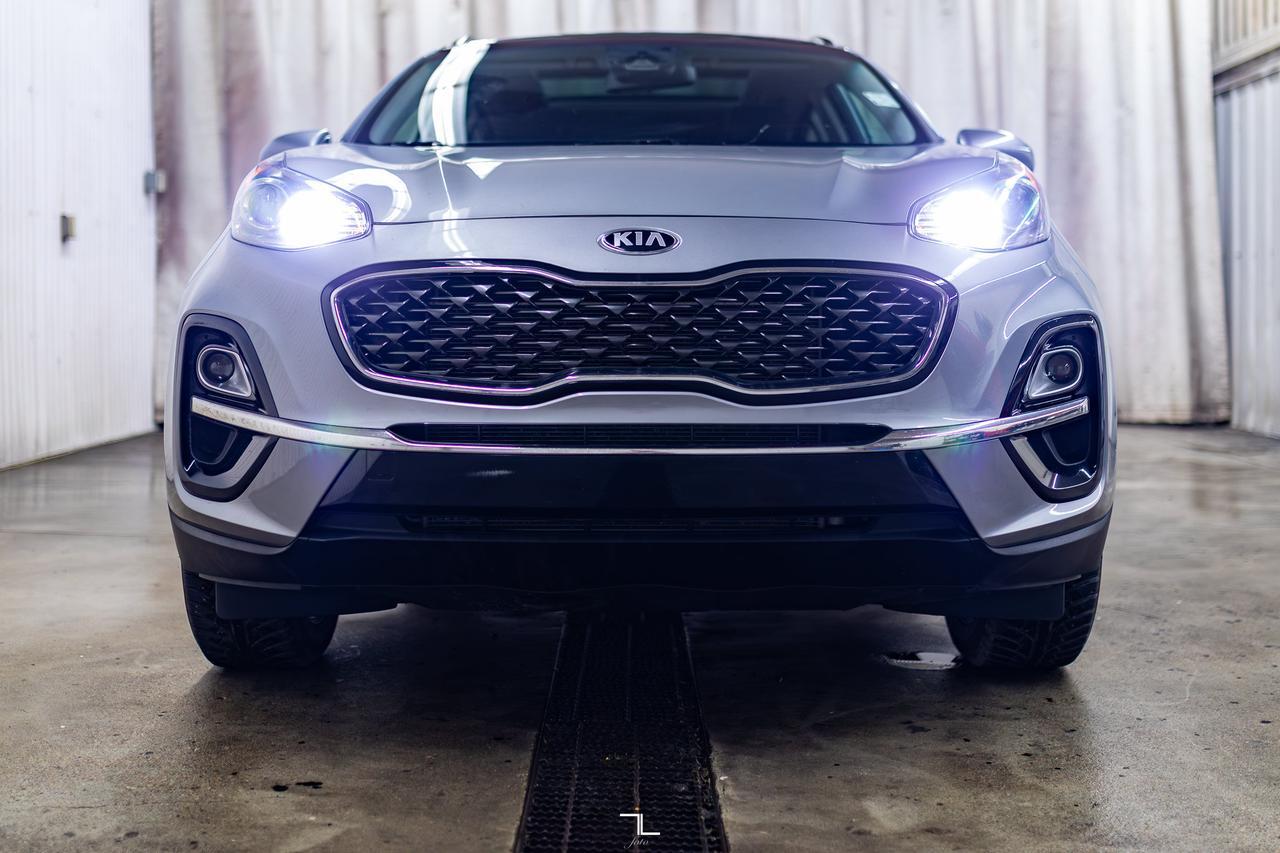2020 Kia Sportage AWD EX Roof BCam Red Deer AB
