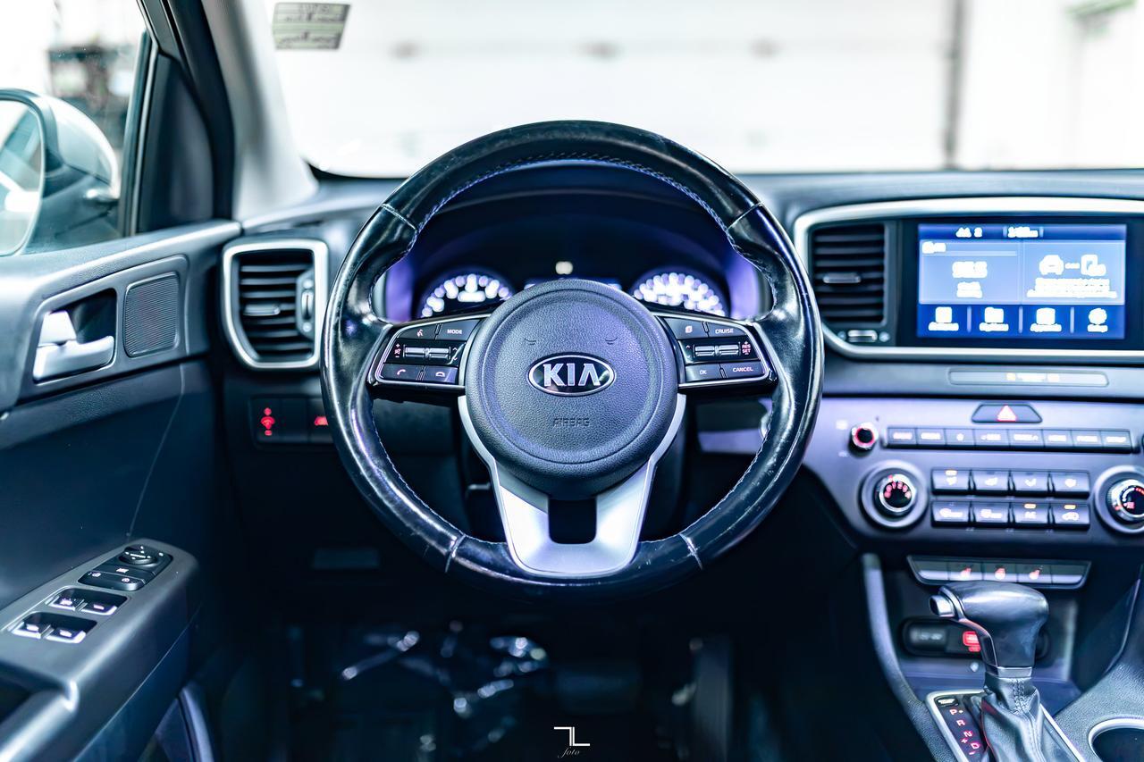 2020 Kia Sportage AWD EX Roof BCam Red Deer AB