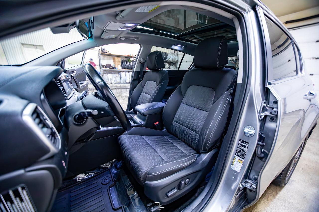 2020 Kia Sportage AWD EX Roof BCam Red Deer AB