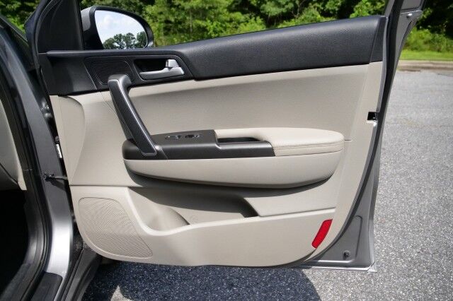 2020 Kia Sportage LX / CarPlay / Kia Drive Wise Assist! High Point NC