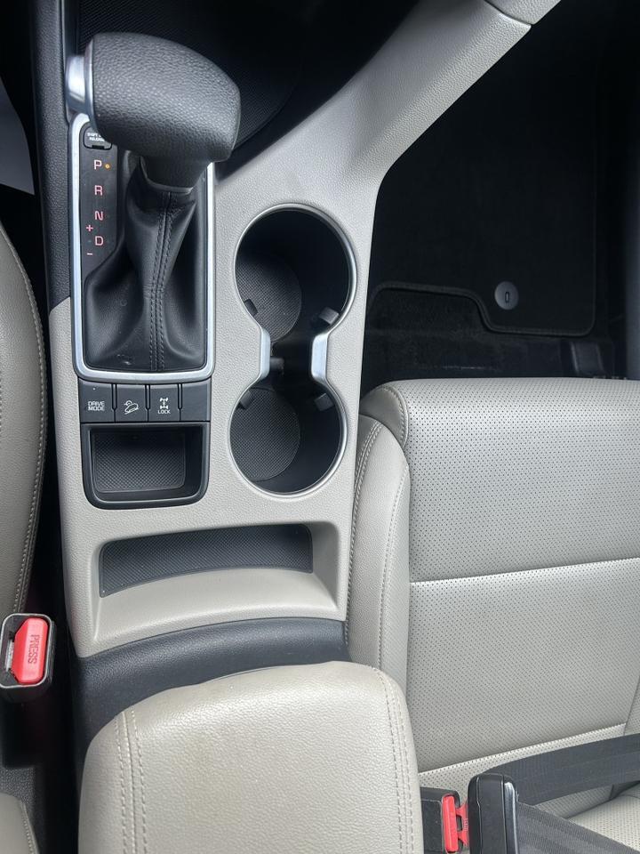 2020 Kia Sportage S - LEATHER - HEATED SEATS Whitinsville MA