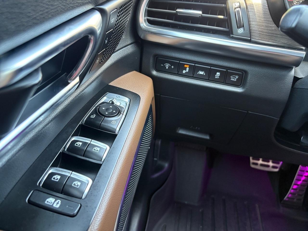 2020 Kia Telluride SX, BLIND SPOT ALERT, HEADS-UP DISPLAY, AUTO START/STOP, 360 BACKUP CAMERA, APPLE CARPLAY/ANDROID AUTO, SUNROOF & PANORAMIC MOONROOF, CAPTAINS CHAIRS, POWER 3RD ROW, POWER LIFTGATE, HEATED & COOLIING SEATS, LOW MILES, CLEAN CARFAX, THIS SUV HAS IT AL Virginia Beach VA